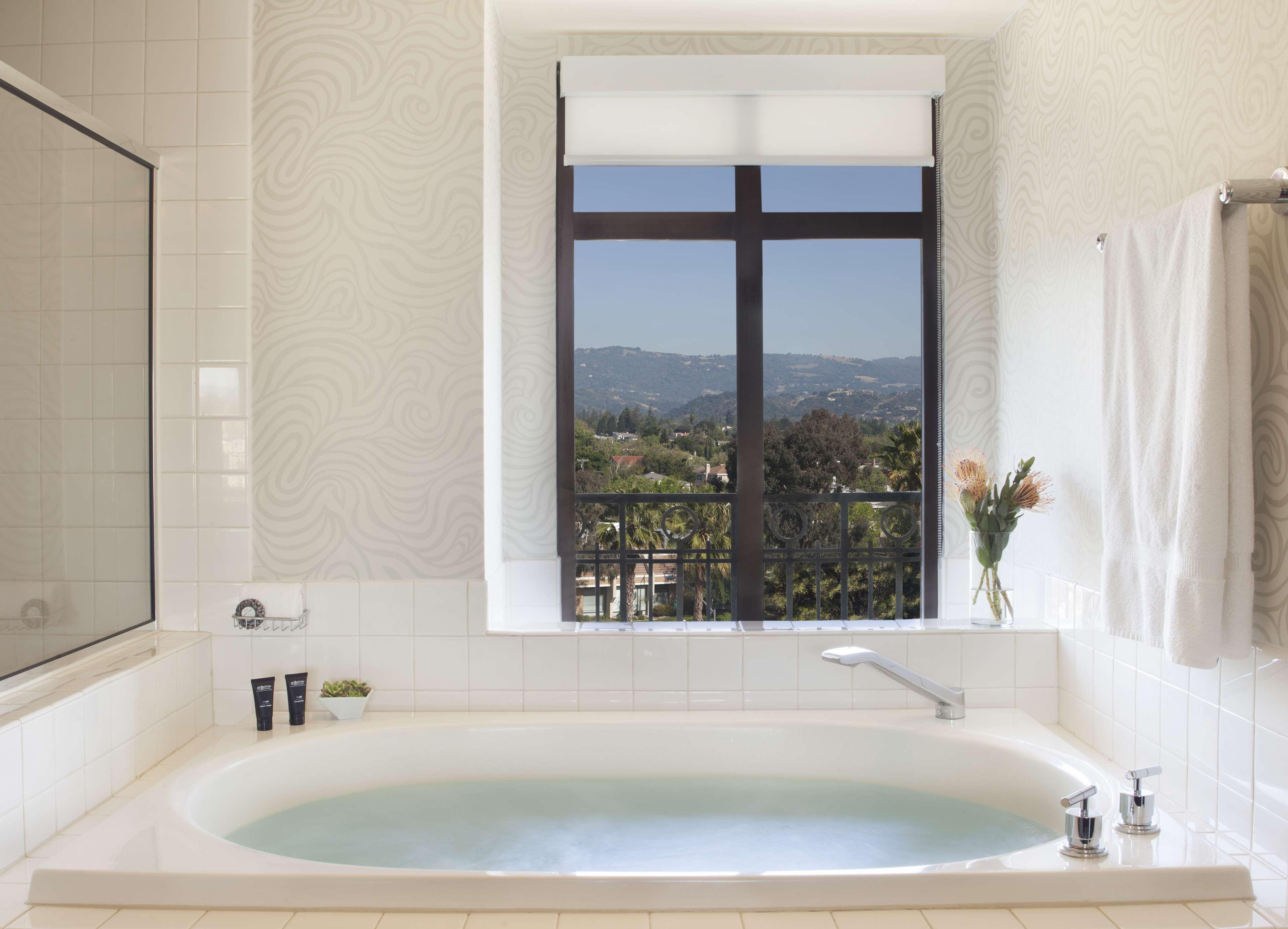 Juniper Hotel Cupertino, Curio Collection By Hilton Luaran gambar