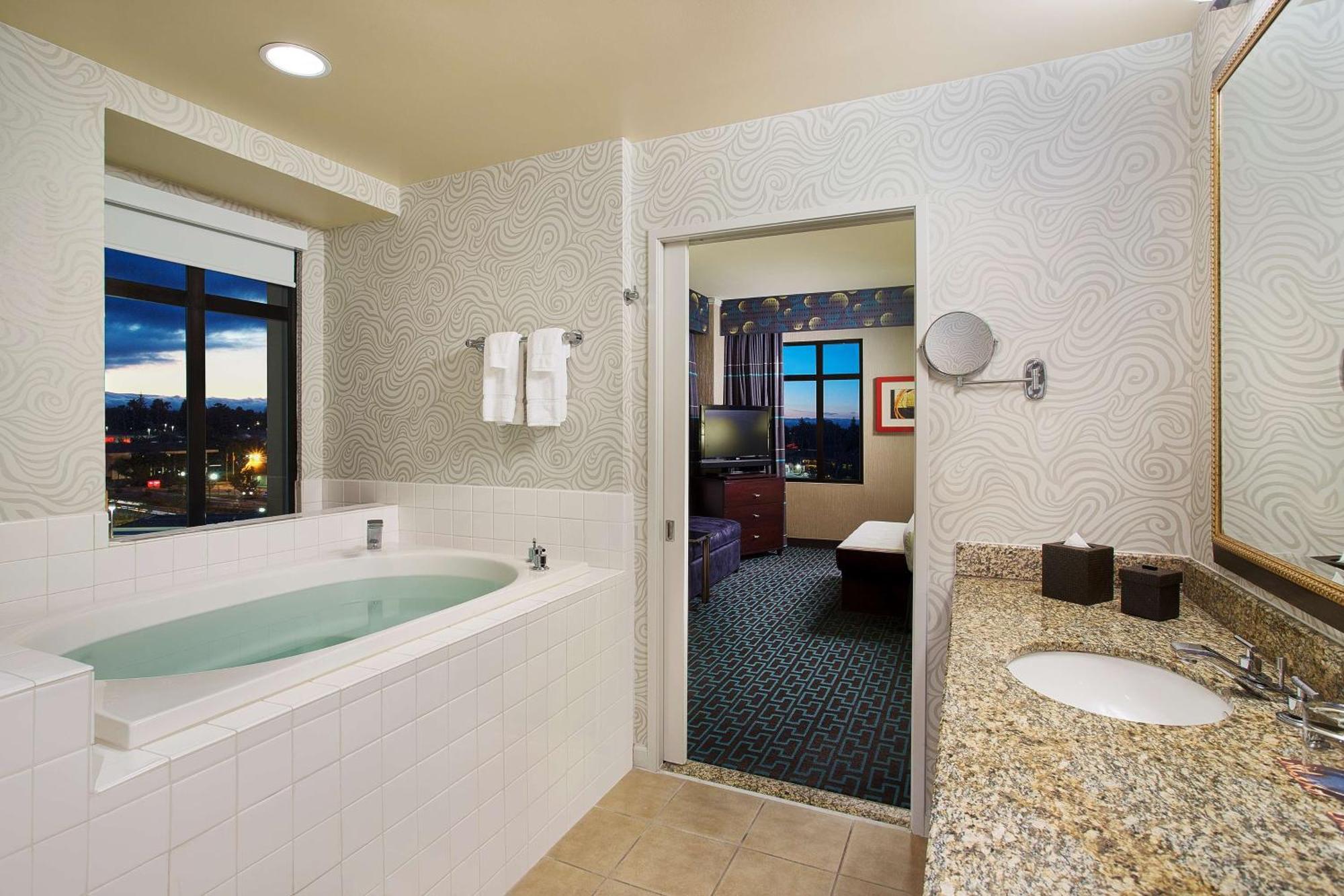 Juniper Hotel Cupertino, Curio Collection By Hilton Luaran gambar